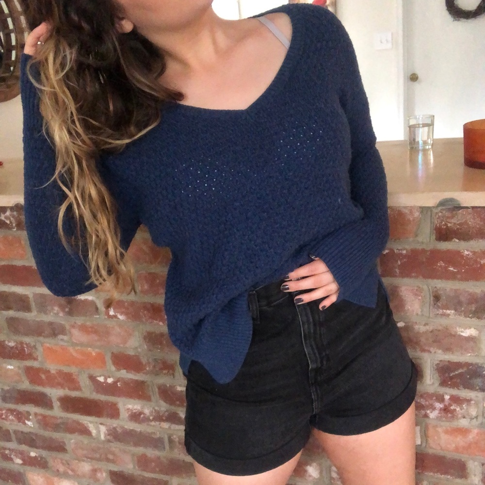 American Eagle Outfitters V-neck blue sweater